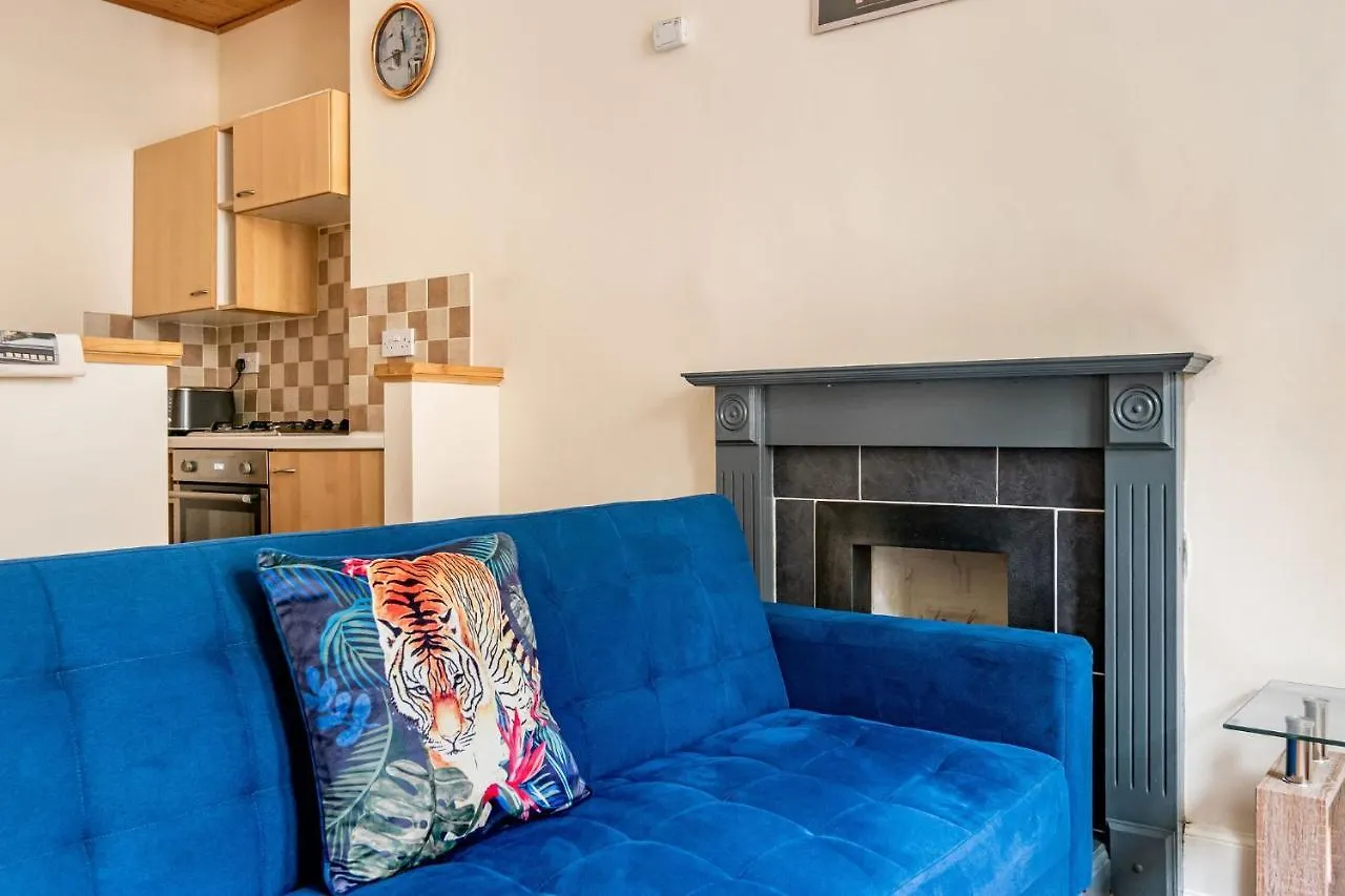 Amazing Apartments - Downfield Place Near Haymarket Edinburgh 0*,  United Kingdom
