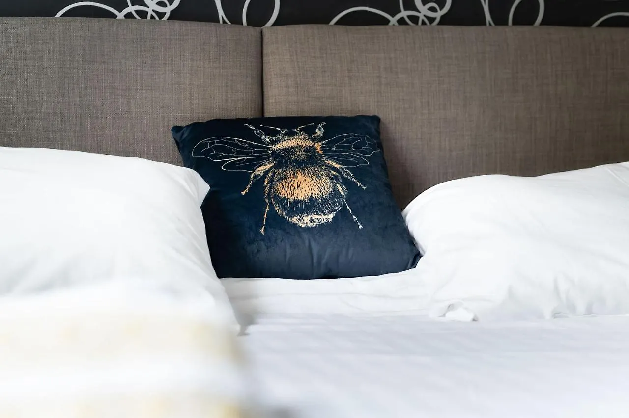 Amazing Apartments - Downfield Place Near Haymarket Edinburgh 0*,